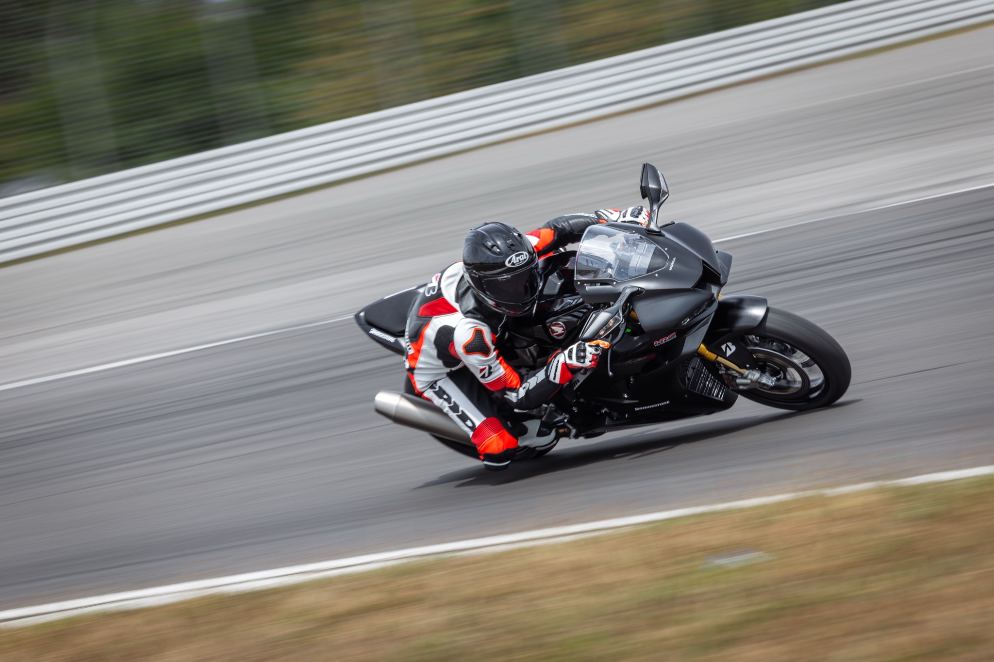 2026-Bridgestone_Battlax_Racing-Sport-RS12-3